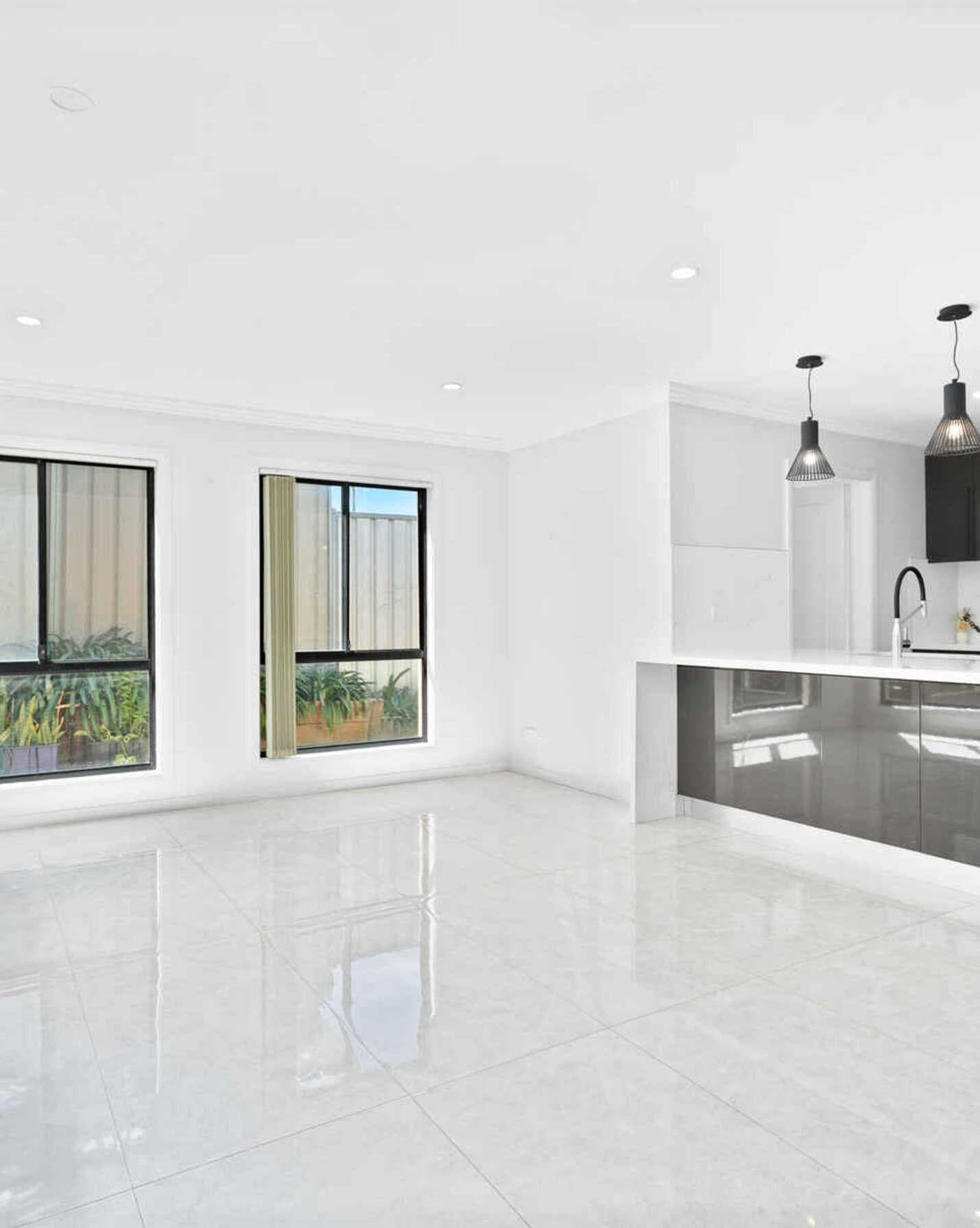 1/111 Melbourne Street Oxley Park, Park - Thumbnail 4