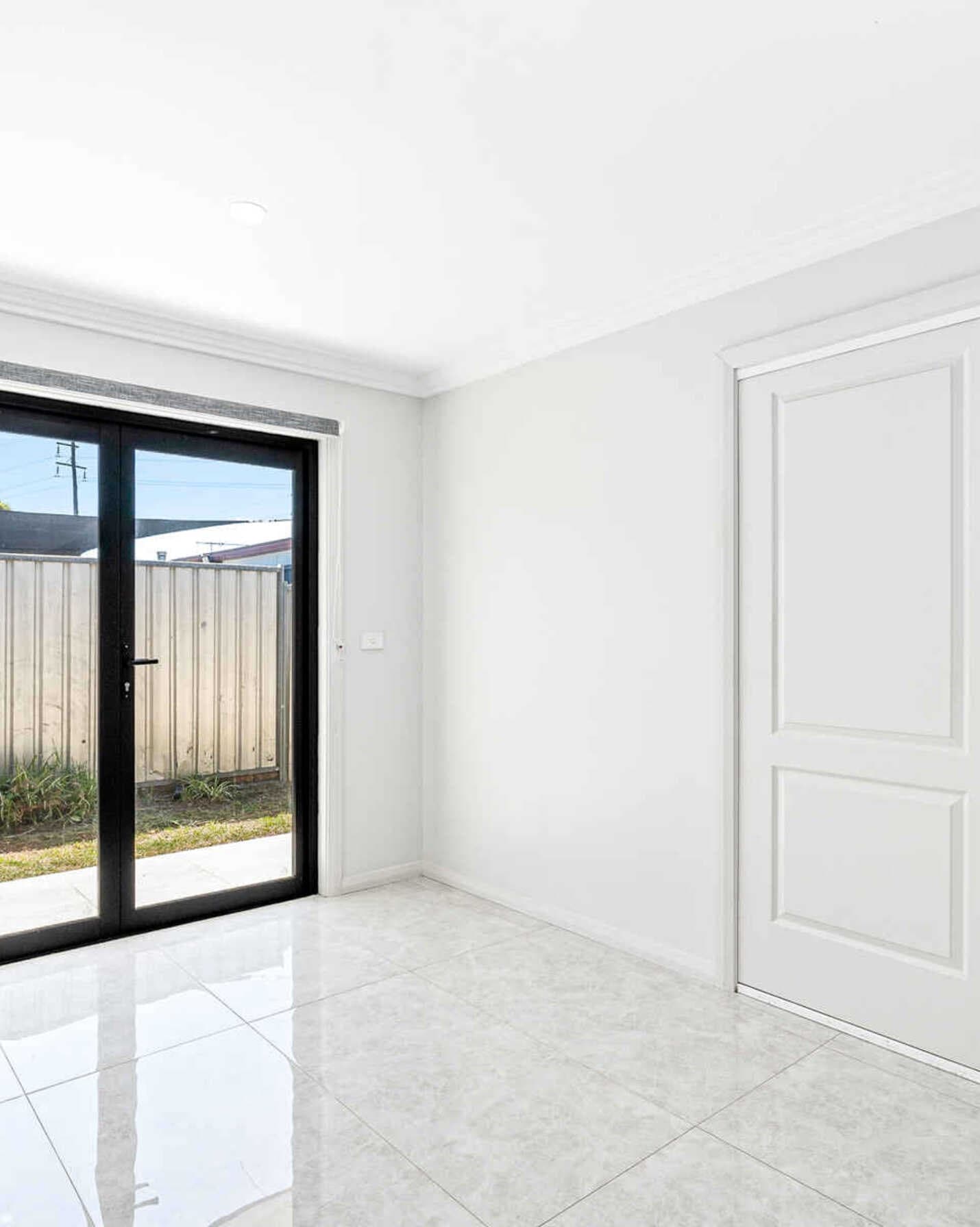 1/111 Melbourne Street Oxley Park, Park - Thumbnail 7