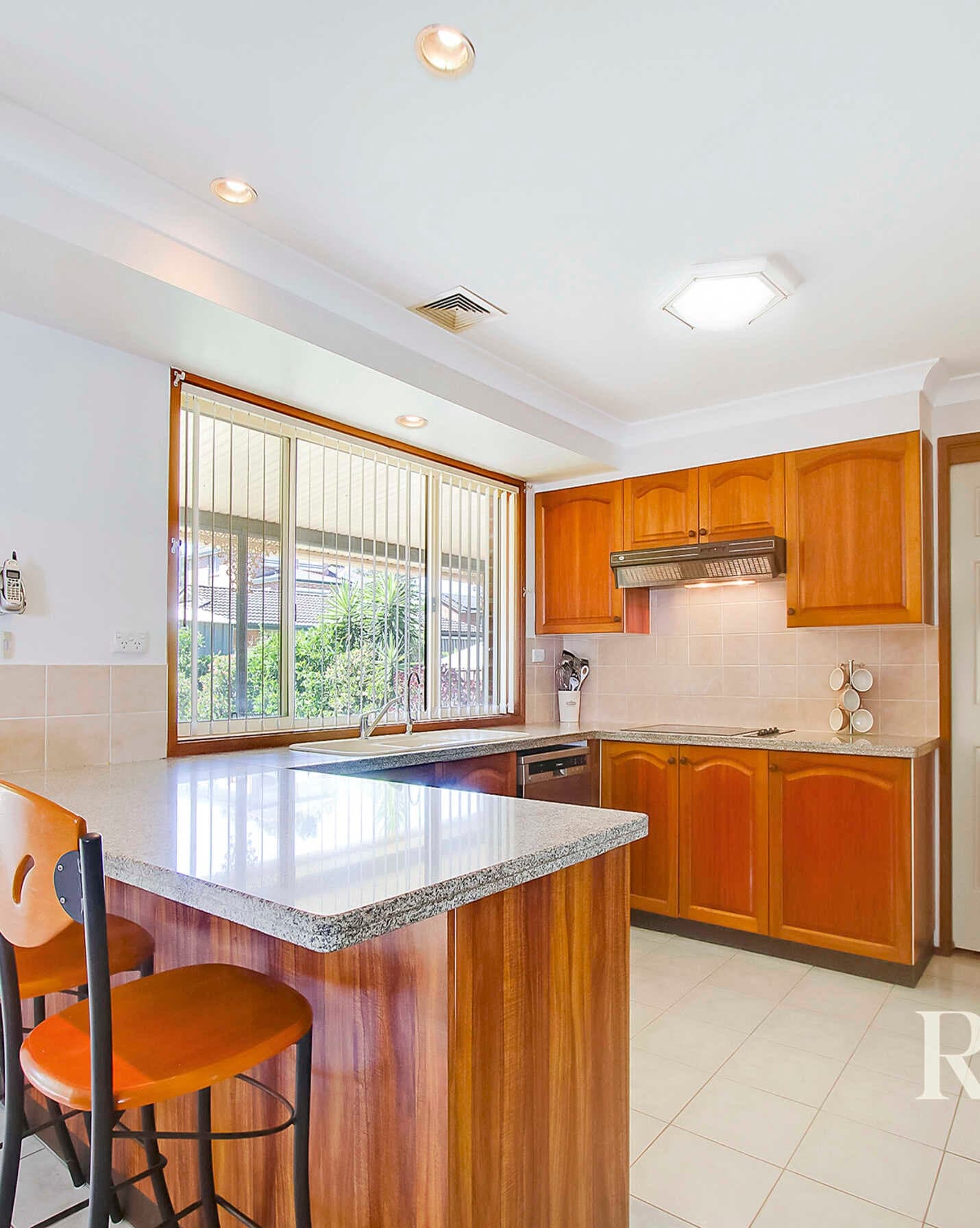 10 Leicester Way St Clair, Clair - Thumbnail 3