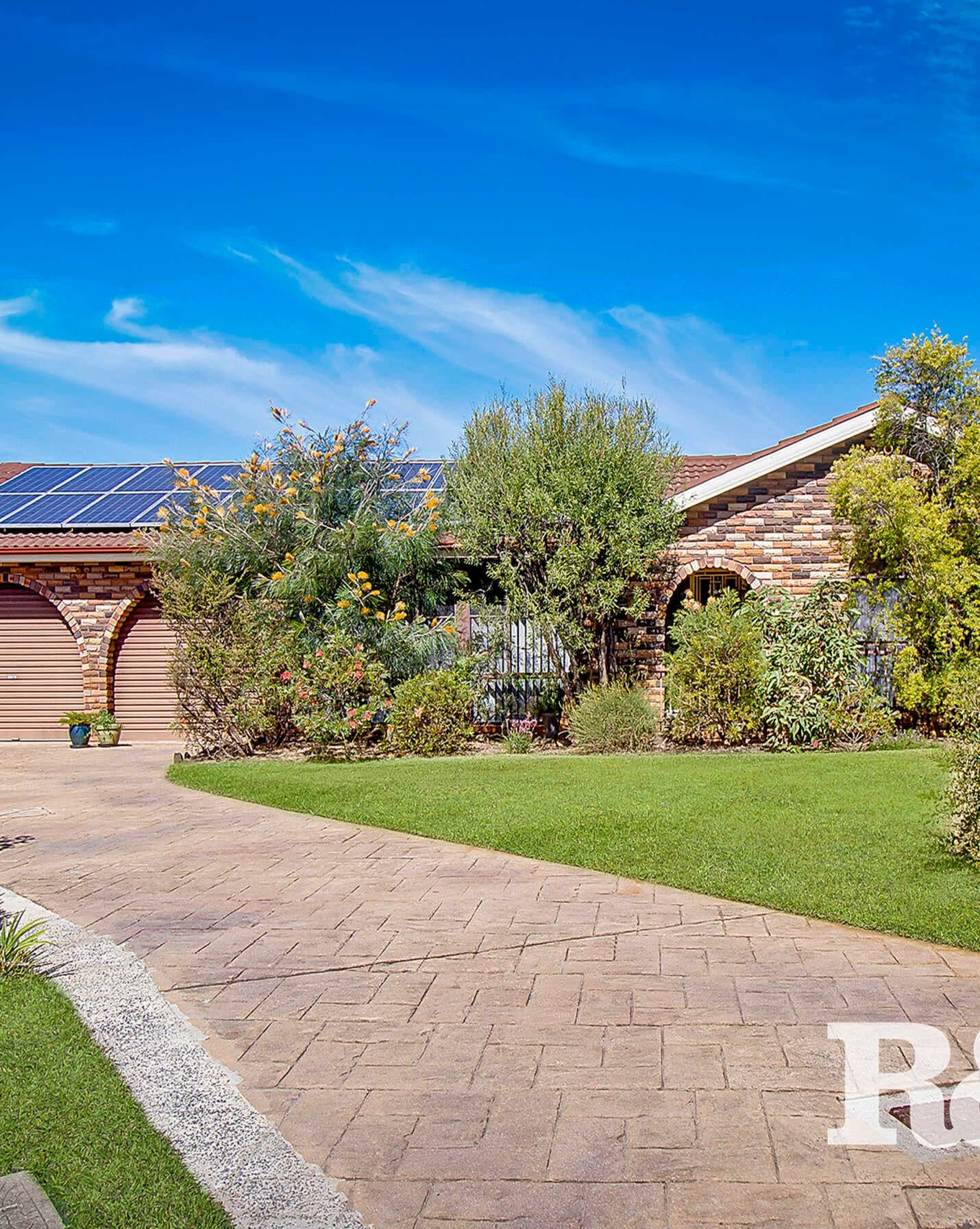 9 Pasadena Place St Clair, Clair - Image 1