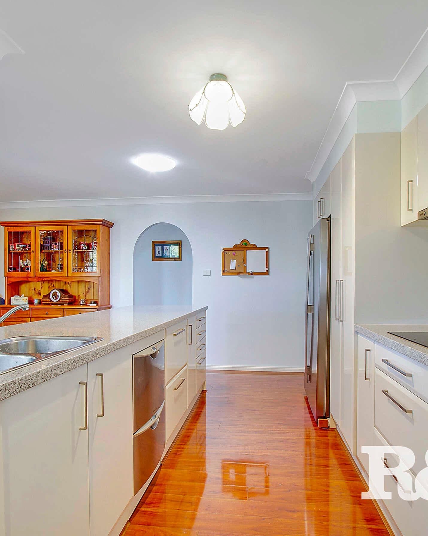 9 Pasadena Place St Clair, Clair - Thumbnail 3