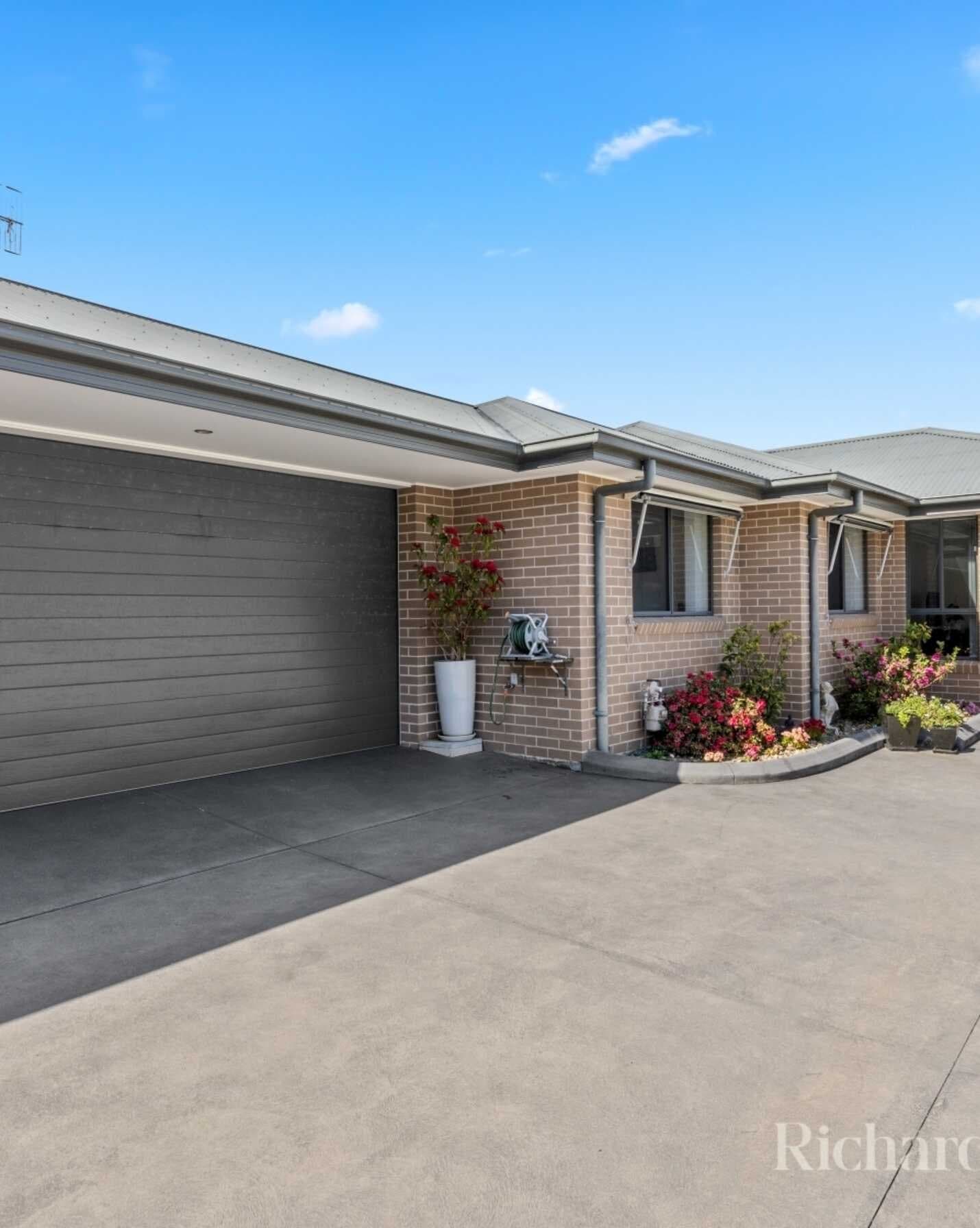 2/16 Hood Street Ettalong Beach, Beach - Image 1