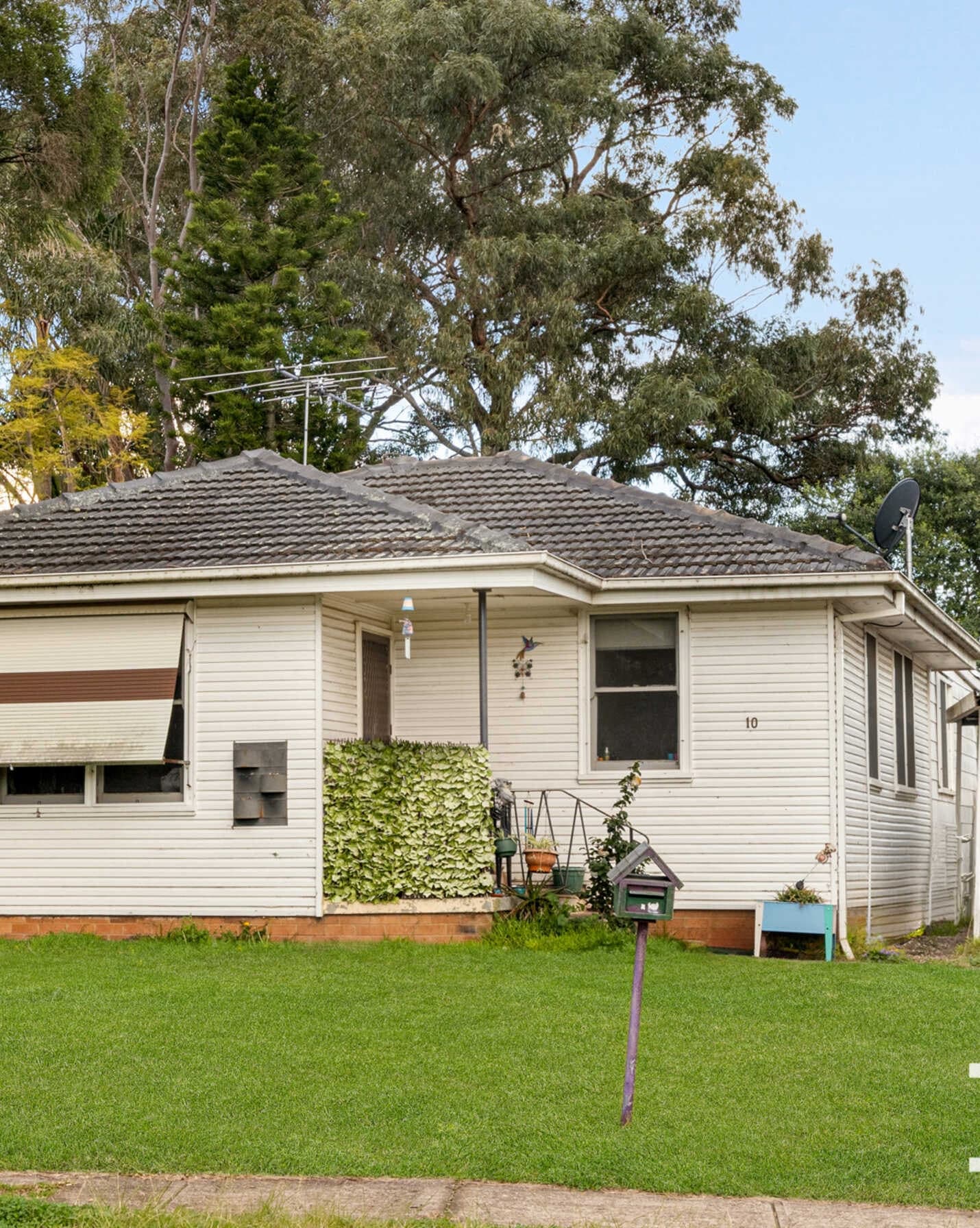 10 Cedar Crescent North St Marys, Marys - Image 1
