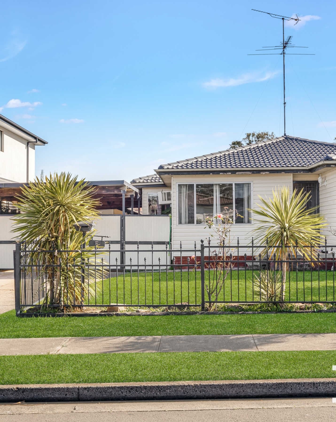5 Karen Place Mount Druitt, Druitt - Image 1