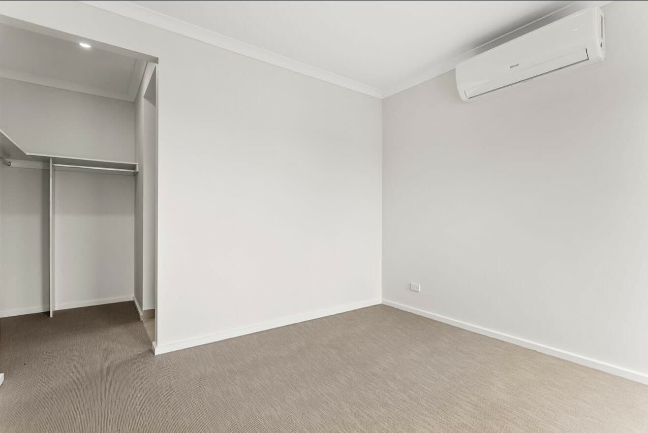 2633,/275 Greens Rd, Mambourin - Thumbnail 2