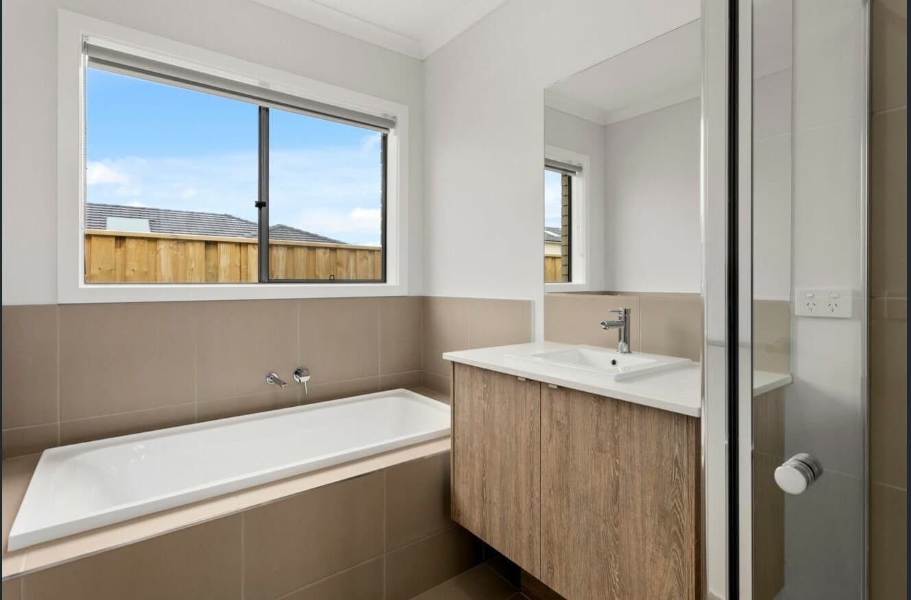 2633,/275 Greens Rd, Mambourin - Thumbnail 3