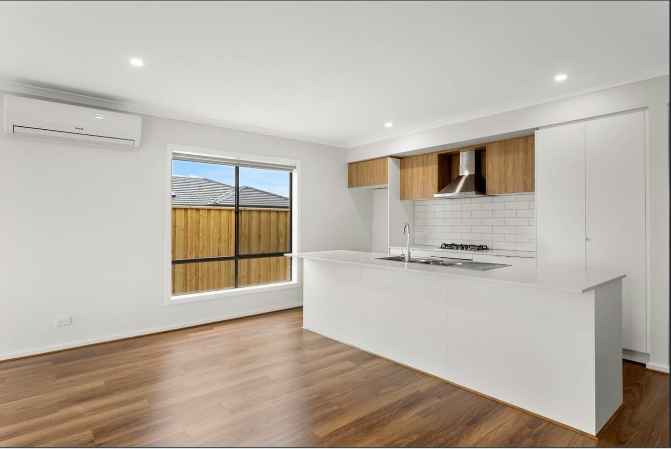 2633,/275 Greens Rd, Mambourin - Thumbnail 4