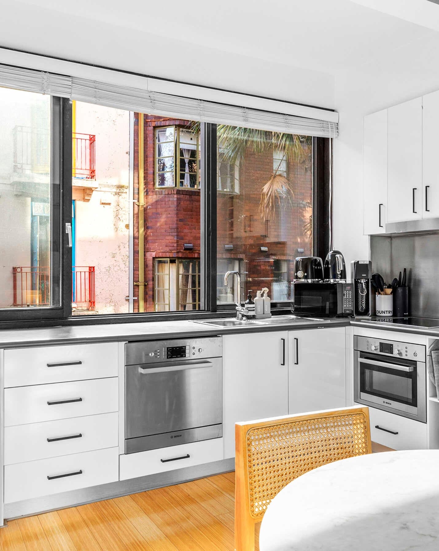 25/18 Springfield Avenue Potts Point, Point - Thumbnail 5