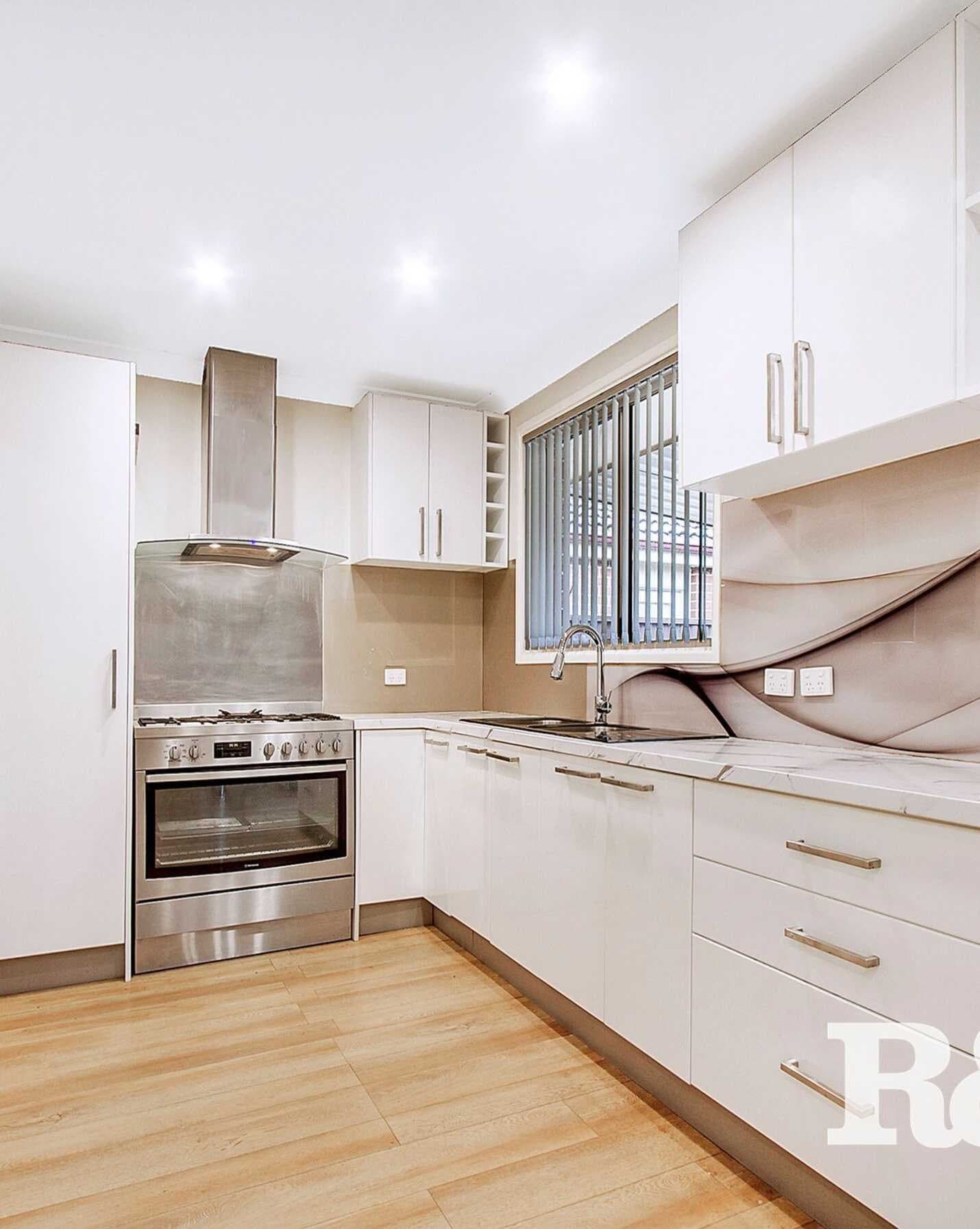 59 Explorers Way St Clair, Clair - Thumbnail 3