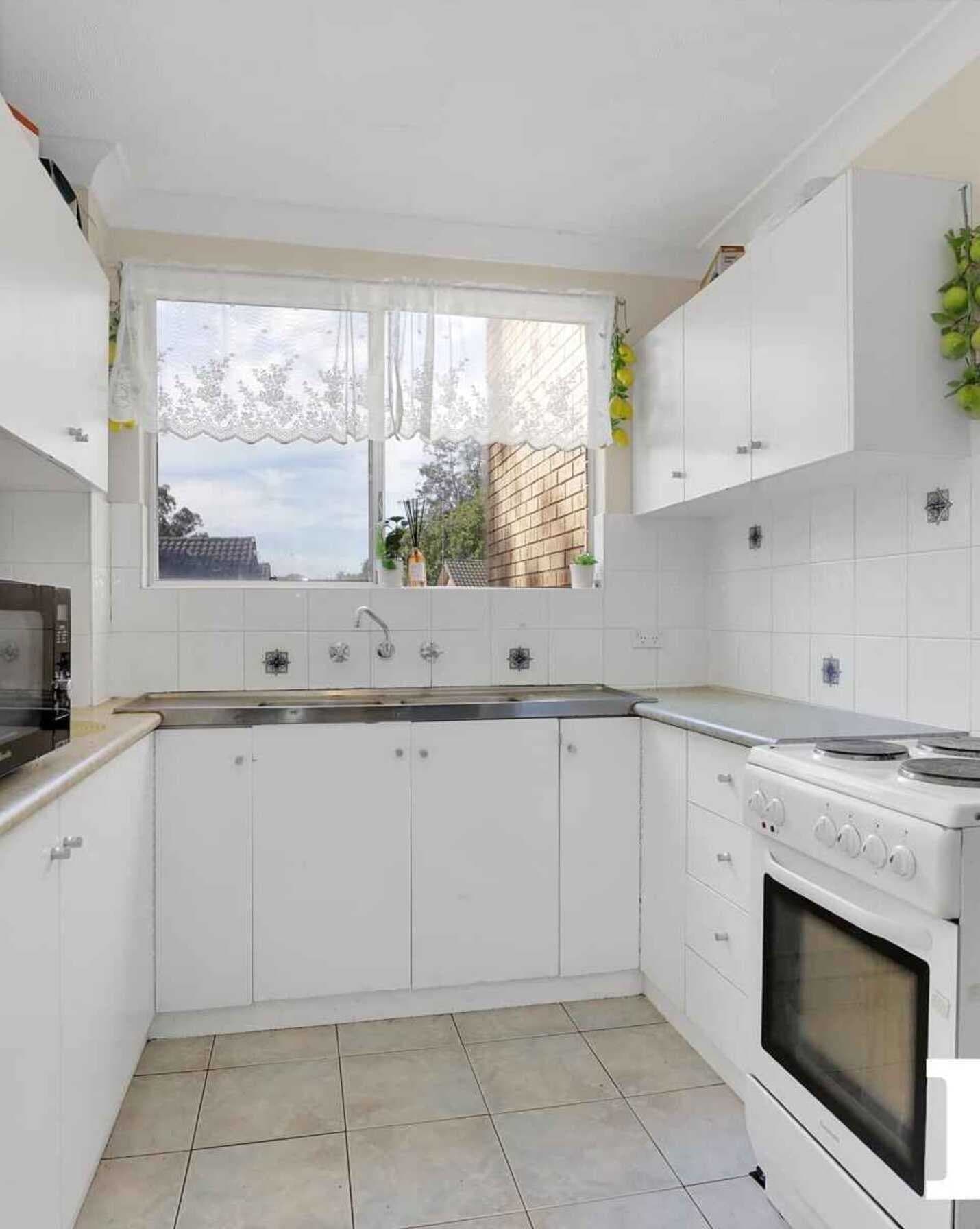 13/54 Park Avenue Kingswood, Kingswood - Thumbnail 2