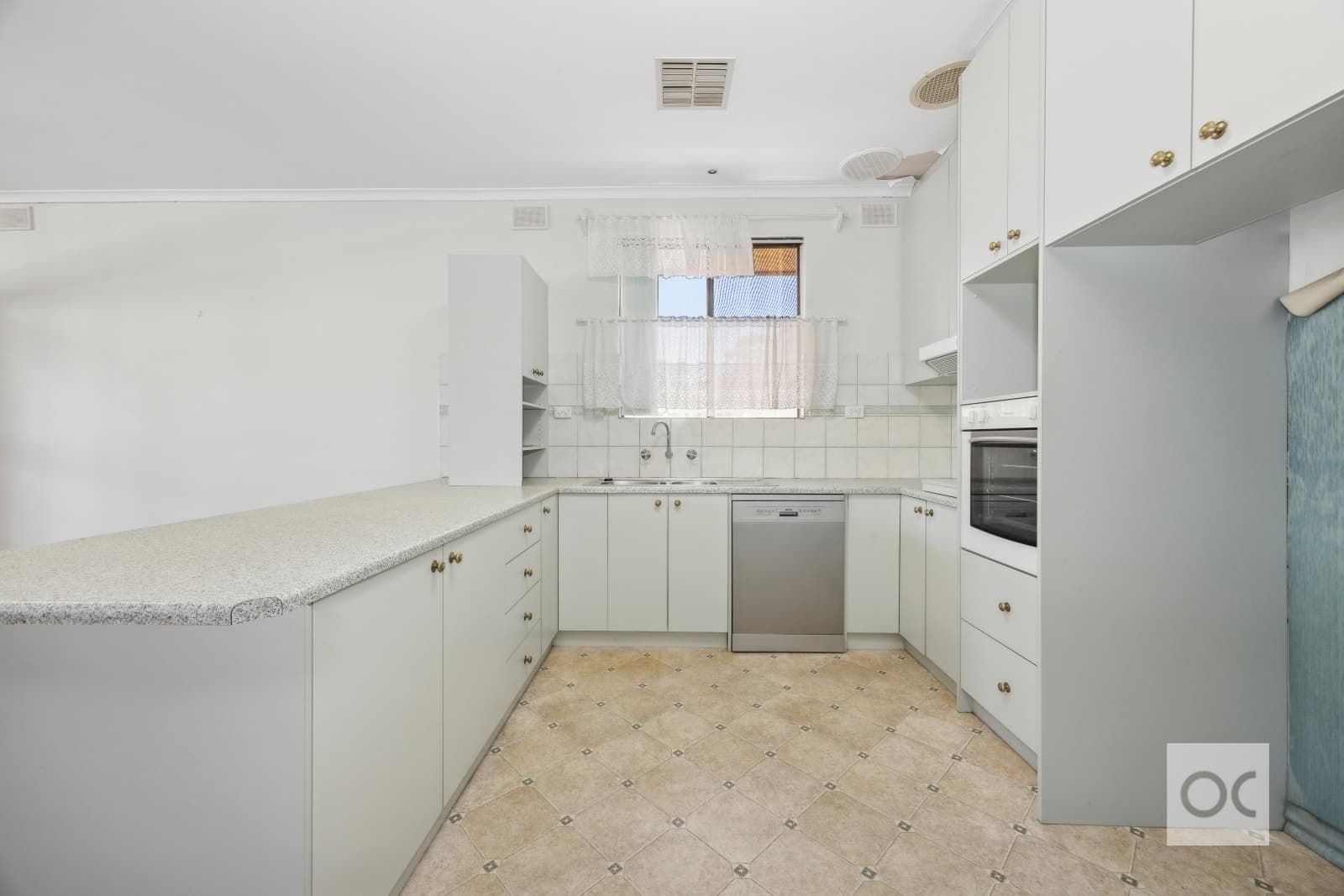 2 Valerie Avenue, Highbury - Thumbnail 4