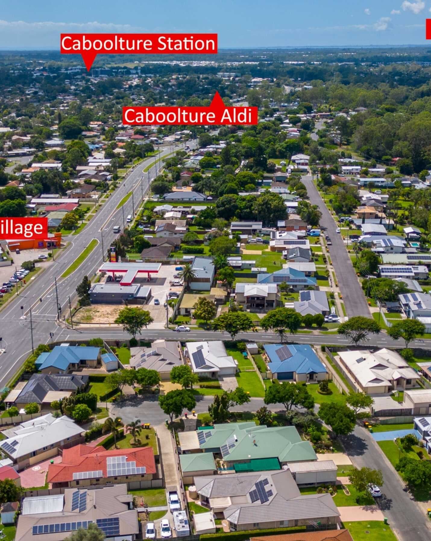 29 Fairway Court Caboolture, Caboolture - Thumbnail 2