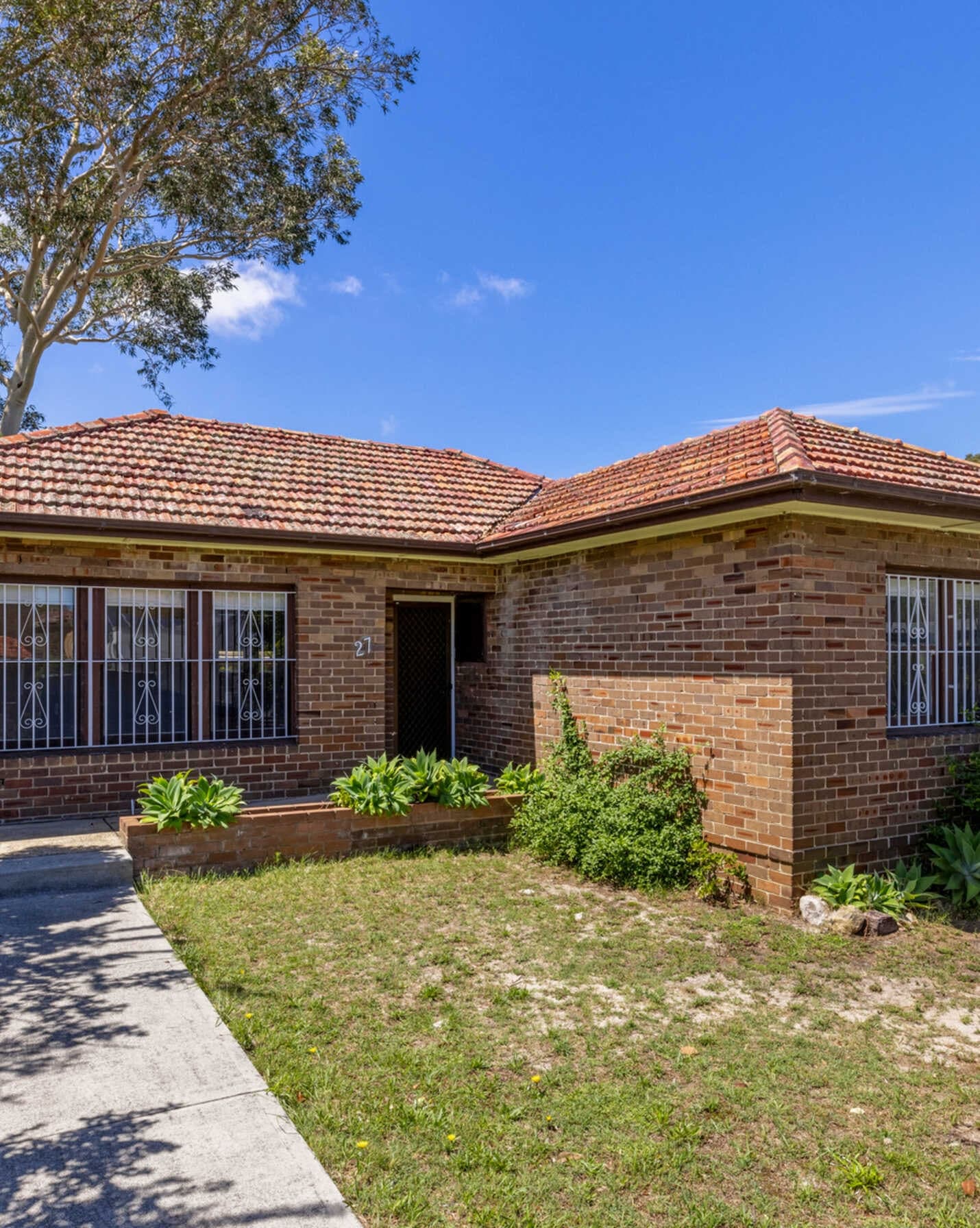 27 Monash Gardens Pagewood, Pagewood - Image 1