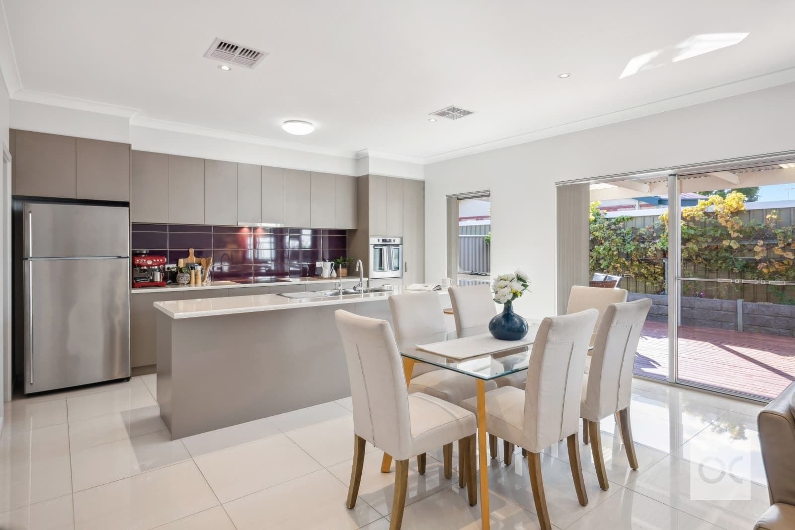 17 St Martins Court, Woodcroft - Thumbnail 4