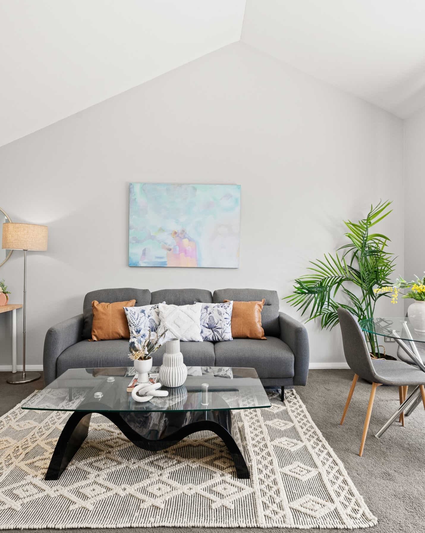 16/20 Close Street Canterbury, Canterbury - Image 1
