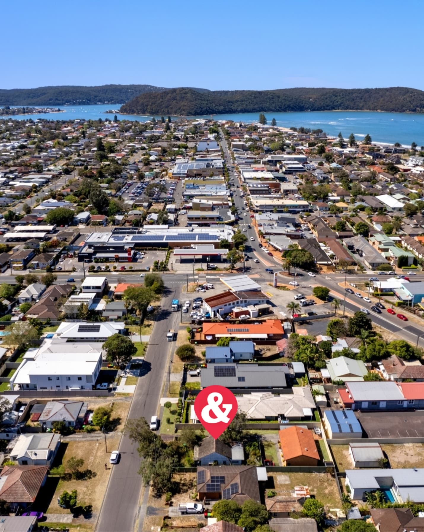 10 Osborne Avenue Umina Beach, Beach - Image 1