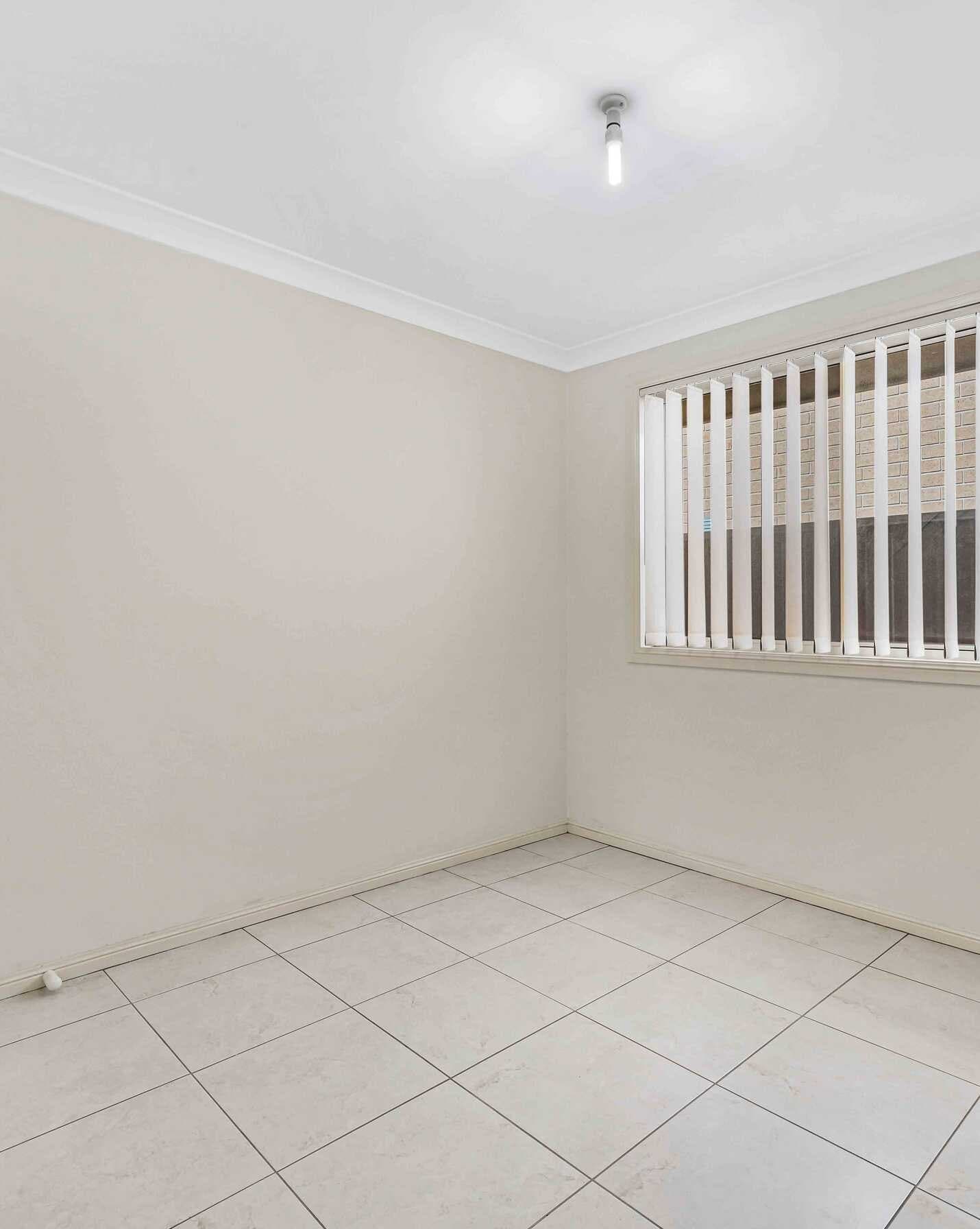 21 Bangalow Place Hoxton Park, Park - Thumbnail 4