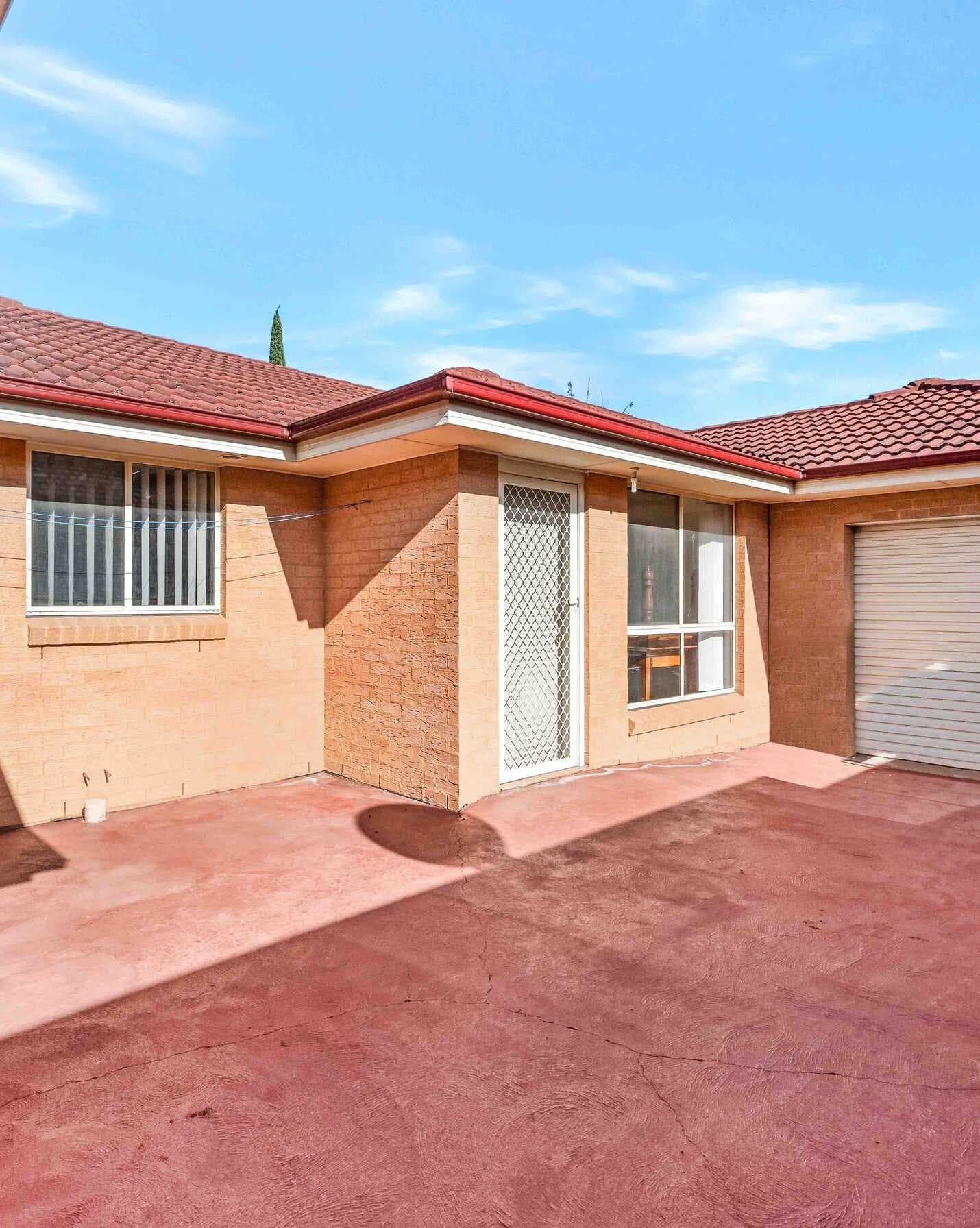 21 Bangalow Place Hoxton Park, Park - Thumbnail 7