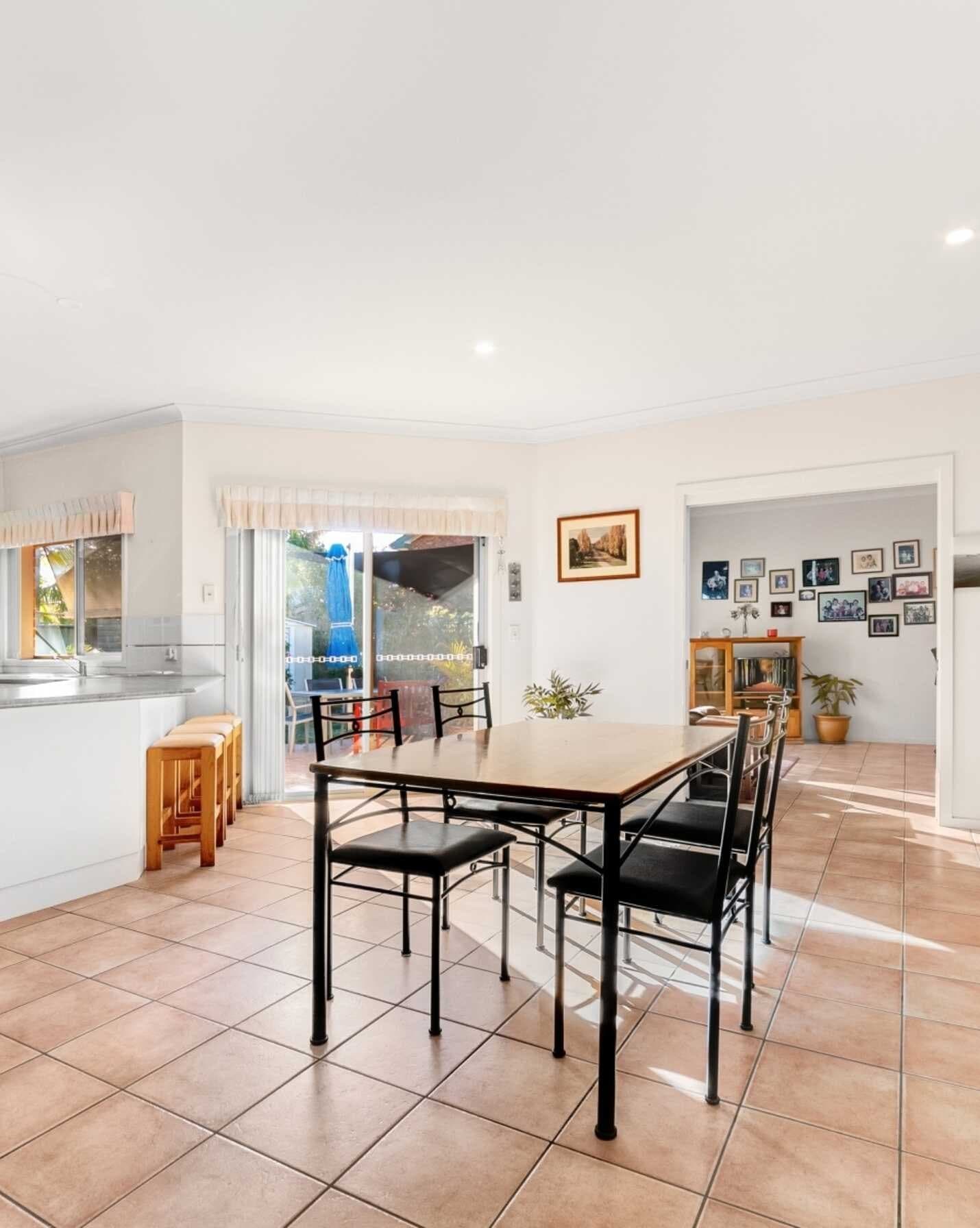 16 Rickard Street Umina Beach, Beach - Thumbnail 4