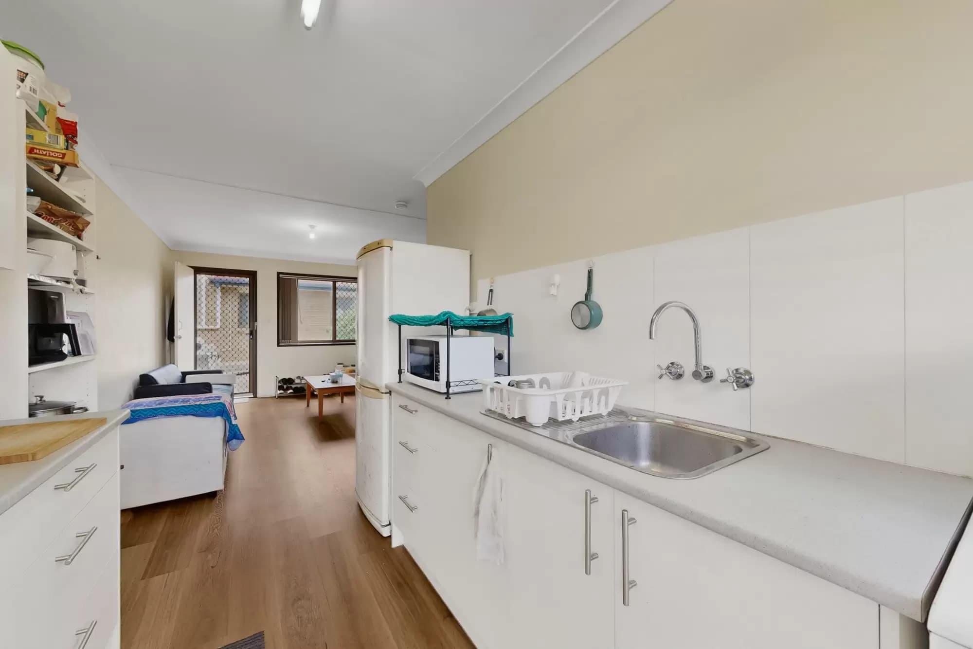4/10 North Road, Woodridge, Woodridge - Image 1