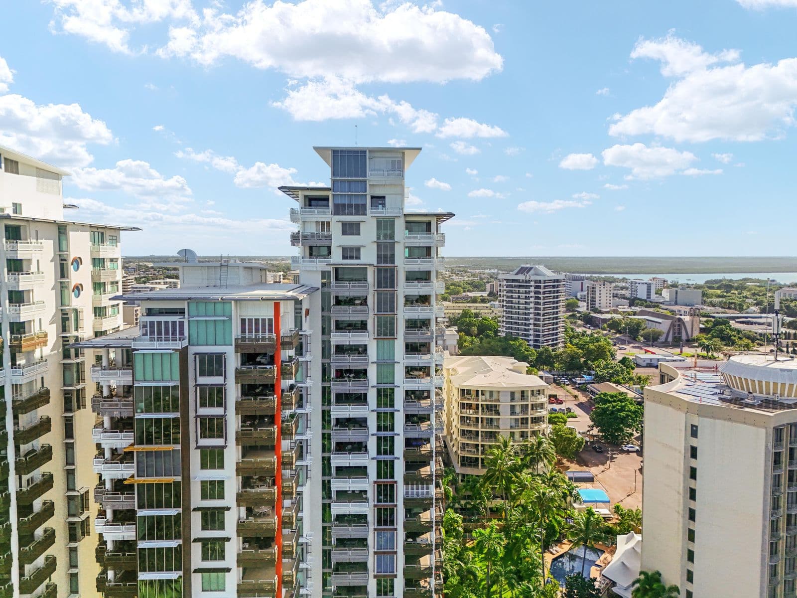 435/130 Esplanade, Darwin City NT 0800, Darwin City - Thumbnail 2