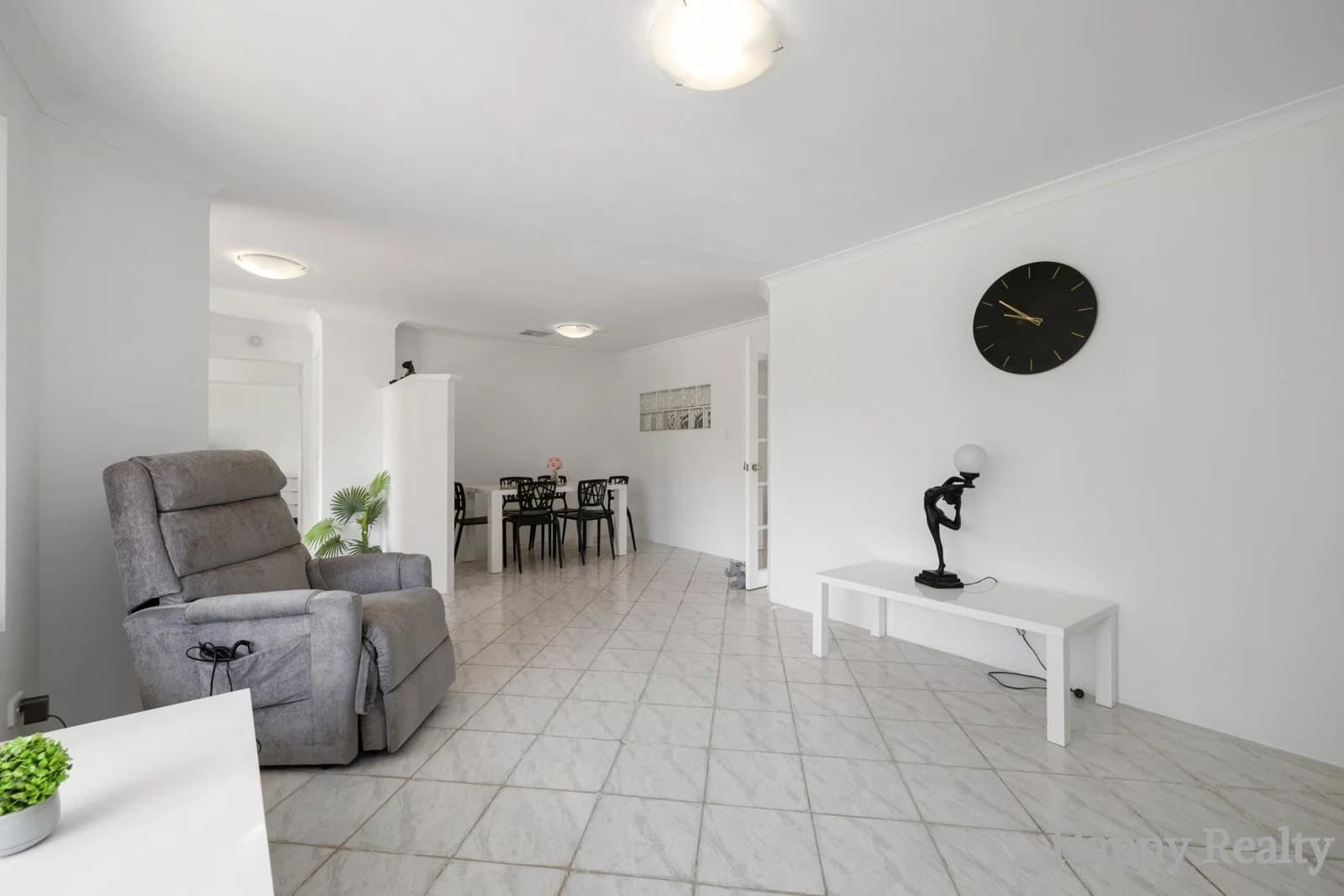 79 Spyglass Circle, CANNING VALE WA 6155, Canning Vale - Thumbnail 5