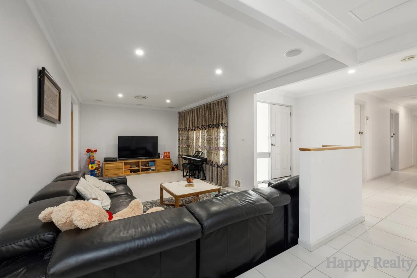 5 Grenadier Drive, THORNLIE WA 6108, Thornlie - Image 1