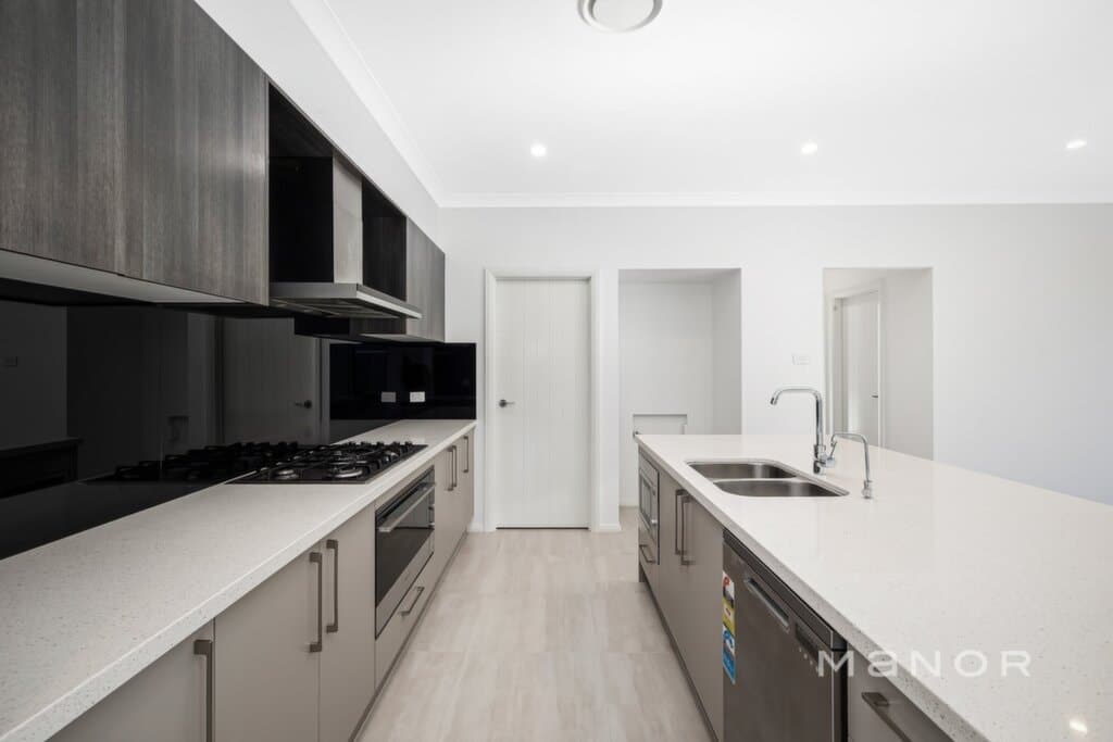 32 Galloway Road Box Hill, Box Hill - Thumbnail 7