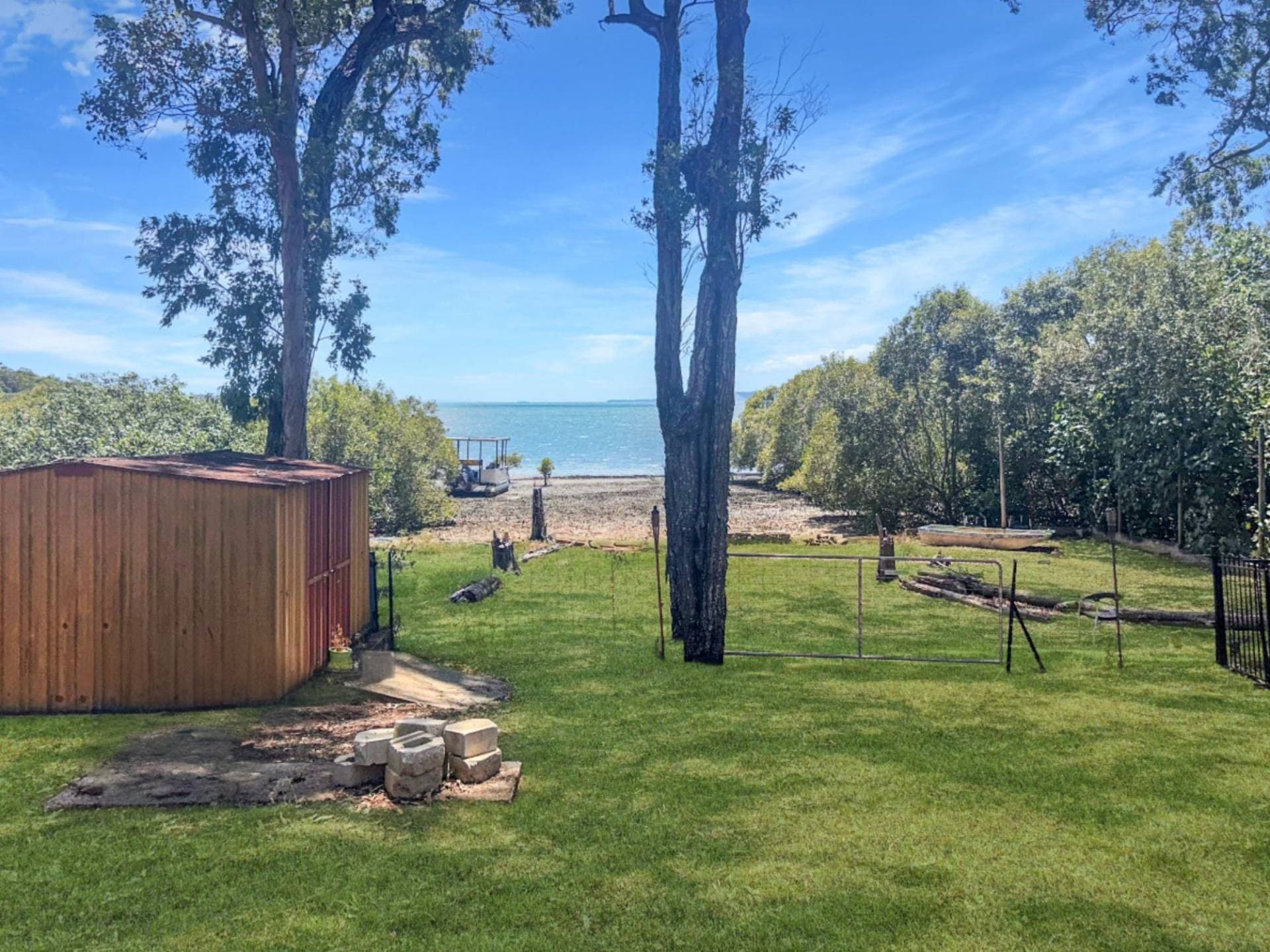 43 Blue Bay Cres, Macleay Island, Macleay Island - Image 1