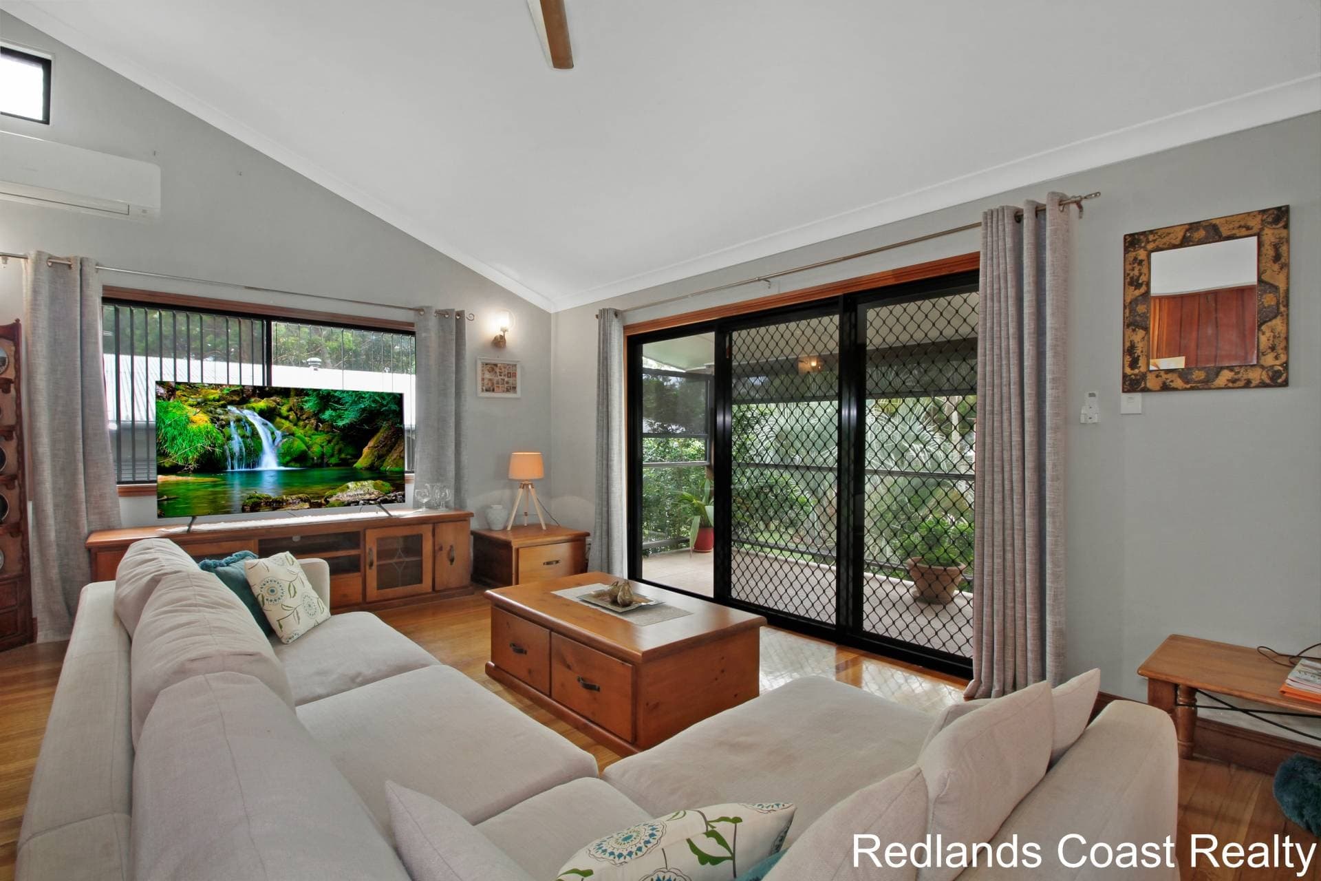 20 President Tce, Macleay Island, Macleay Island - Thumbnail 6