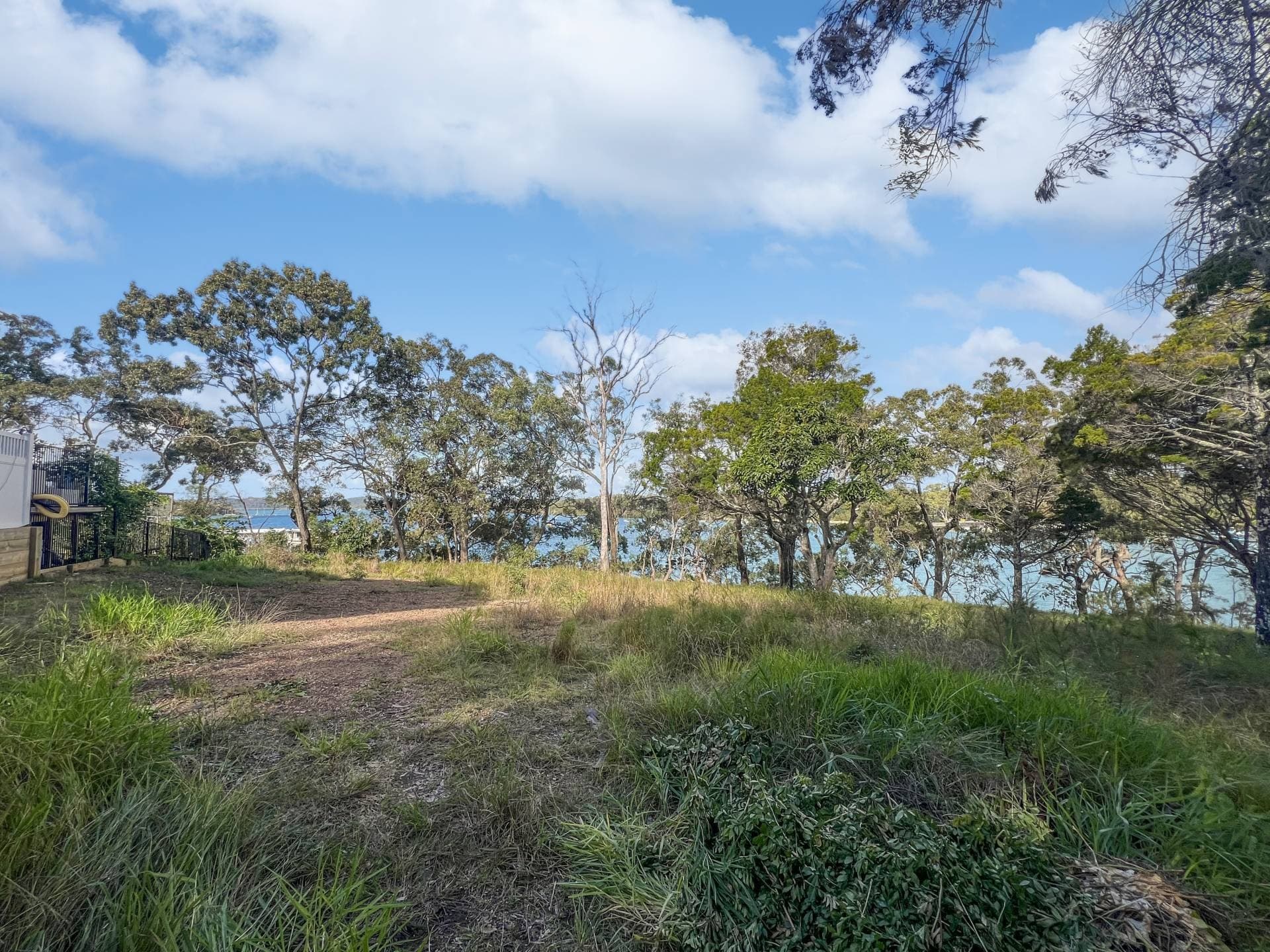 6-8 High Central Rd, Macleay Island, Macleay Island - Thumbnail 3