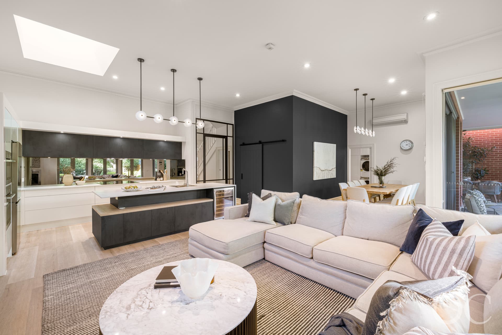 47 Commercial Road, Hyde Park - Thumbnail 5