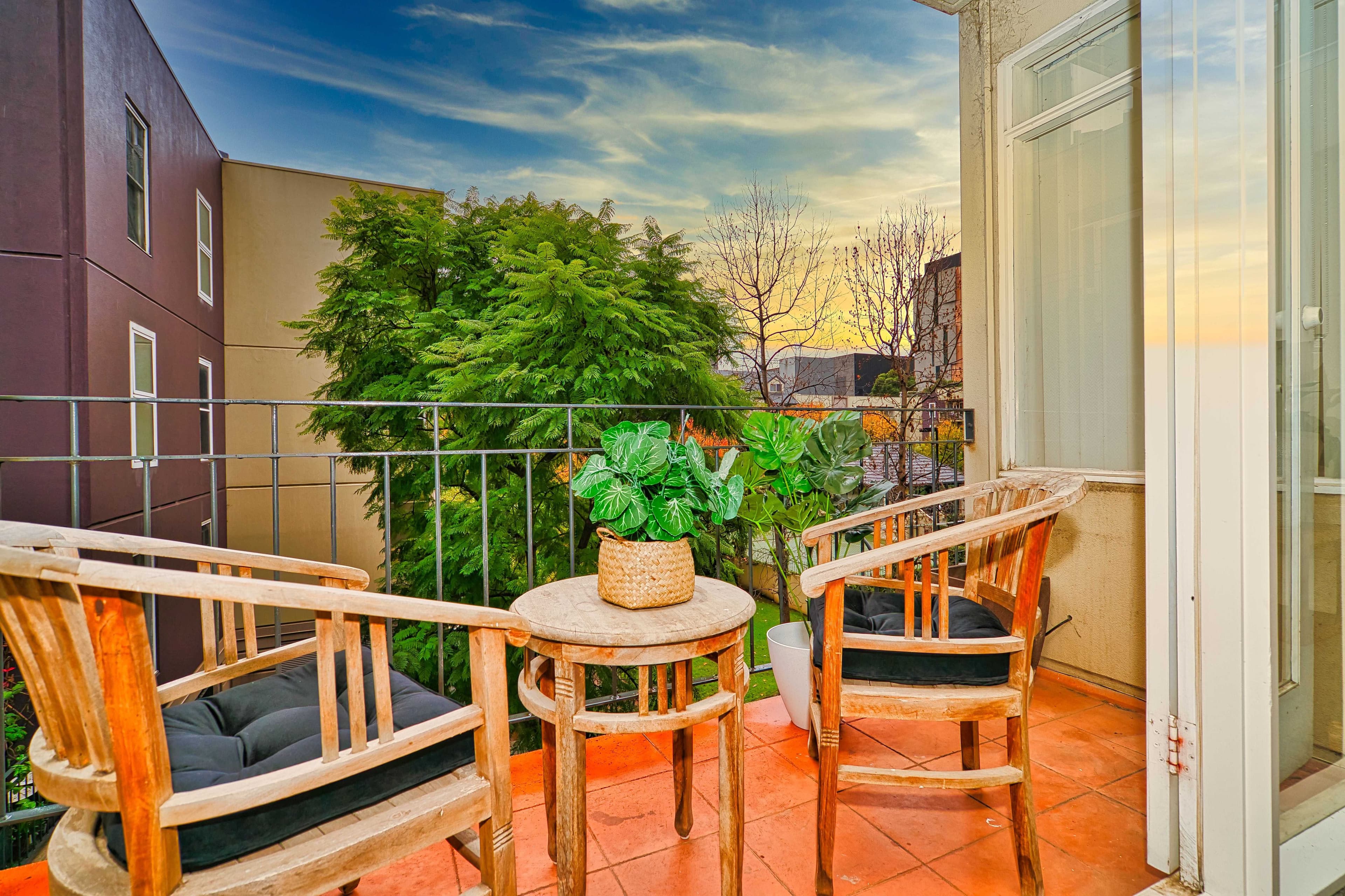 63/120 Sturt Street, Southbank - Thumbnail 2