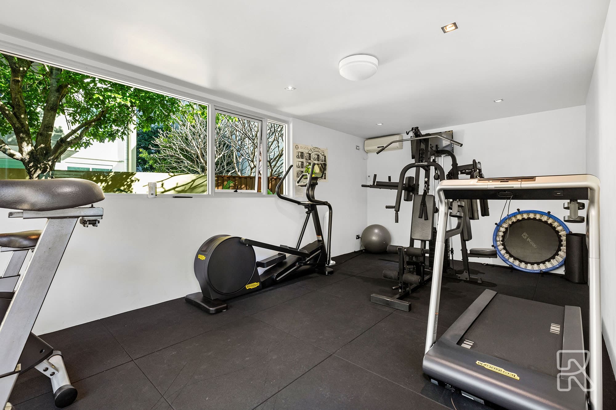 20/20 Newstead Terrace, Newstead - Image 1