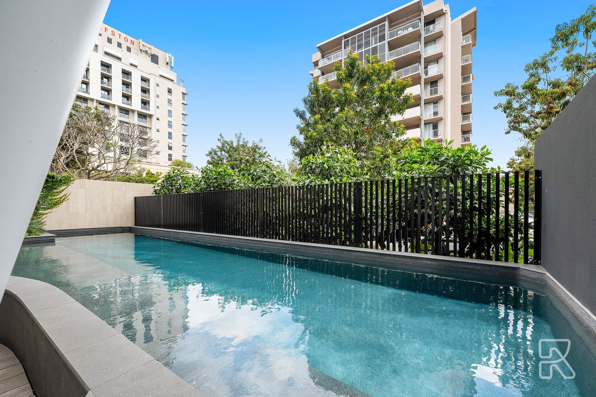 701/20 Castlebar Street, Kangaroo Point - Thumbnail 2