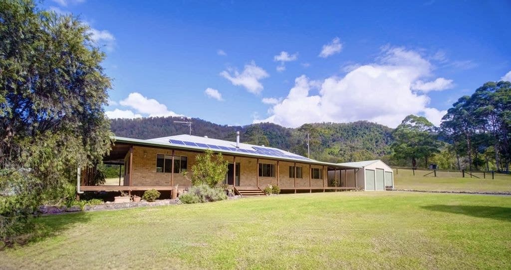 235 Curricabark Road, Rookhurst Via, Gloucester - Image 1