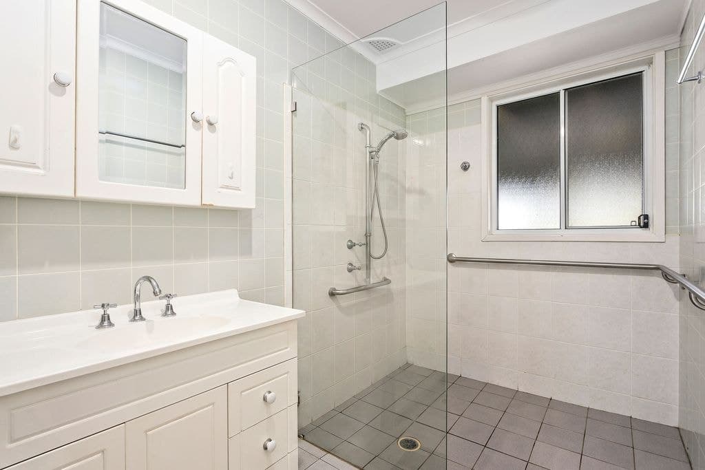 9 Huxley Drive, Horsley - Thumbnail 5