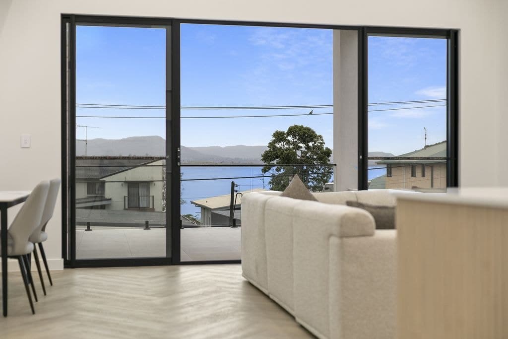 8 Newton Crescent, Oak Flats - Thumbnail 4