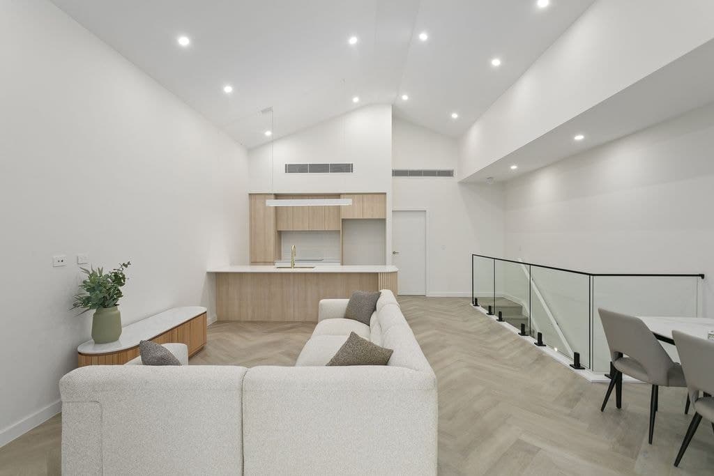 8 Newton Crescent, Oak Flats - Thumbnail 7