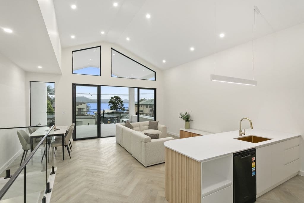 8 Newton Crescent, Oak Flats - Thumbnail 8