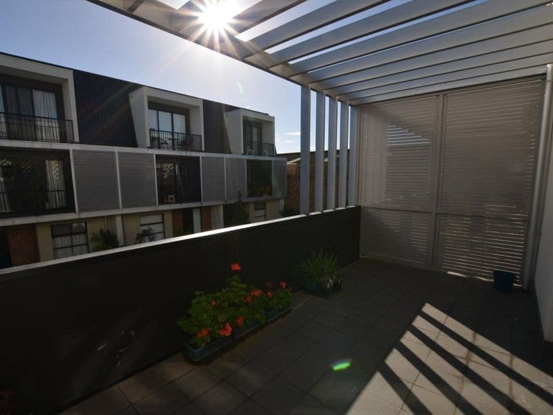 16/20 Hewitt Avenue Footscray VIC, Footscray - Image 1
