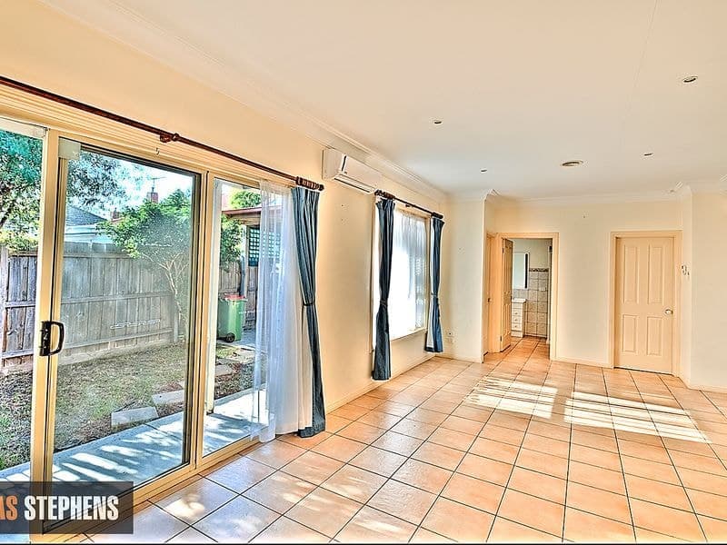 2/9 Cathcart Street Maidstone VIC, Maidstone - Thumbnail 3