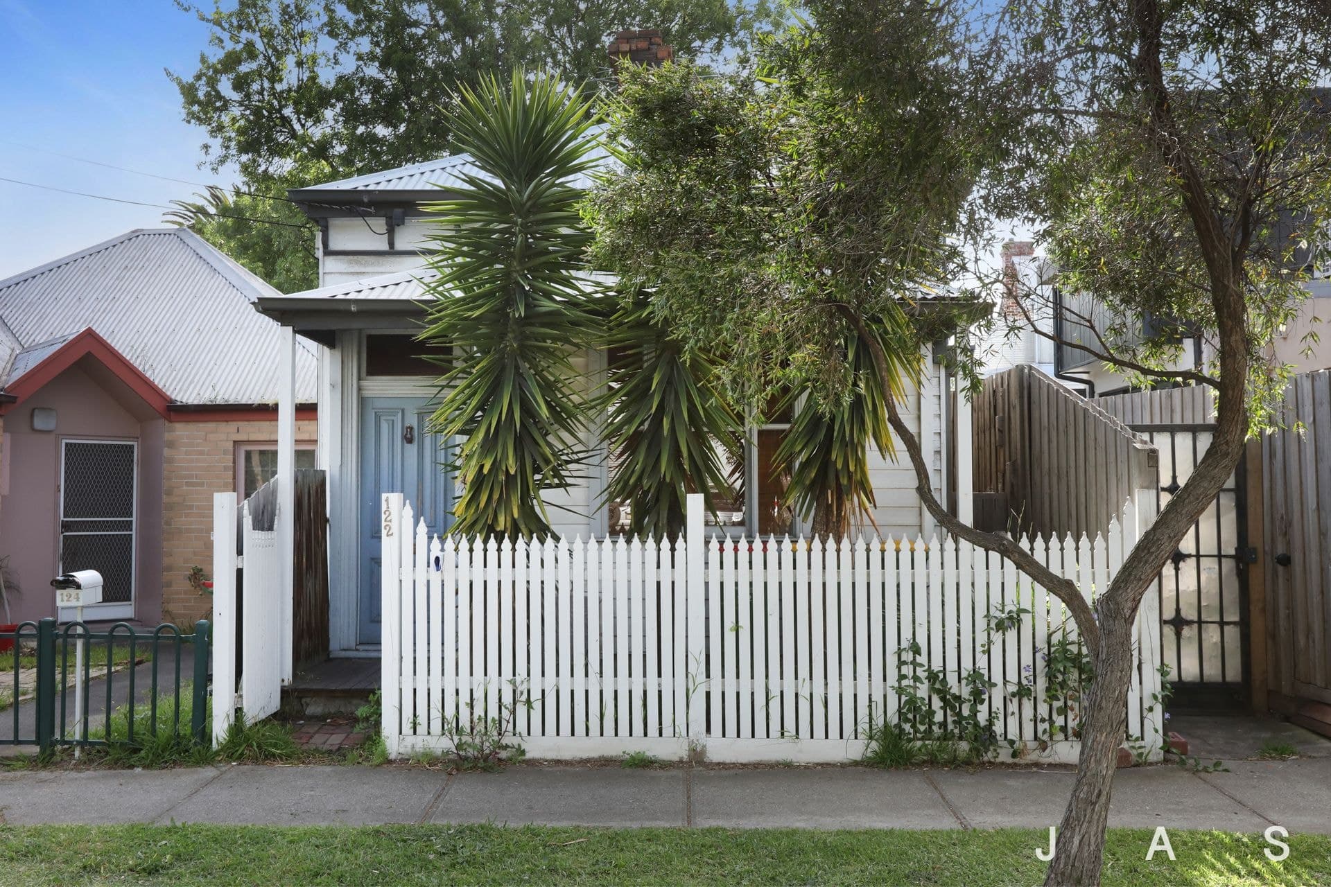 122 Cowper Street Footscray VIC, Footscray - Thumbnail 2