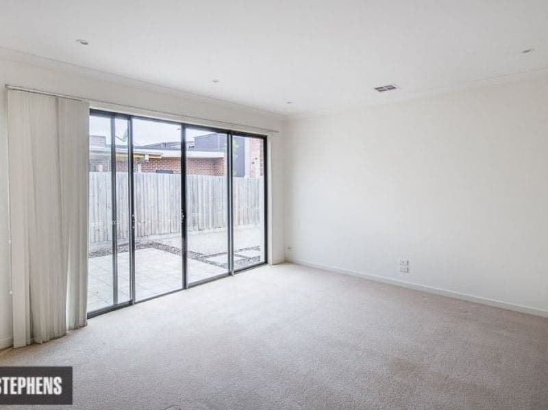 58 McDougall Drive FOOTSCRAY VIC, Footscray - Thumbnail 4