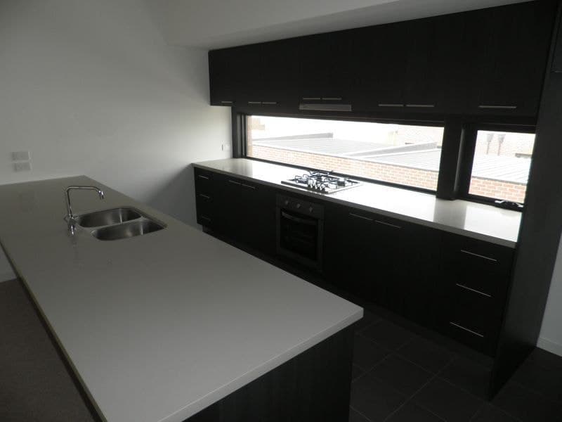 12/20 Hewitt Avenue FOOTSCRAY VIC, Footscray - Thumbnail 3