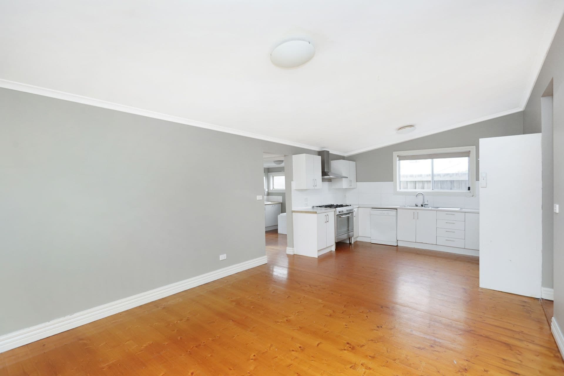 33 Robbs Road West Footscray VIC, West Footscray - Thumbnail 6