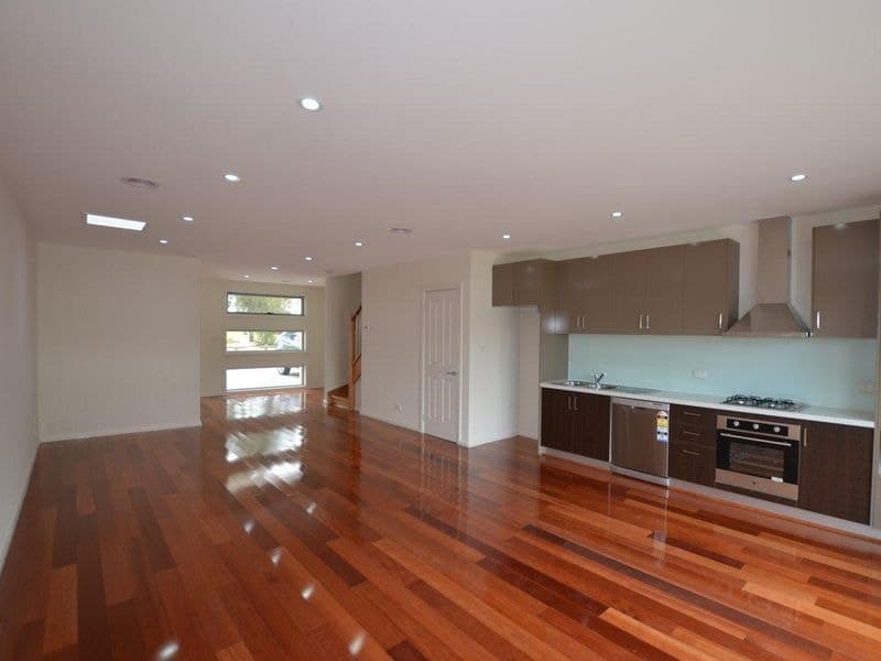 2/10 Greenham Street Maidstone VIC, Maidstone - Thumbnail 4