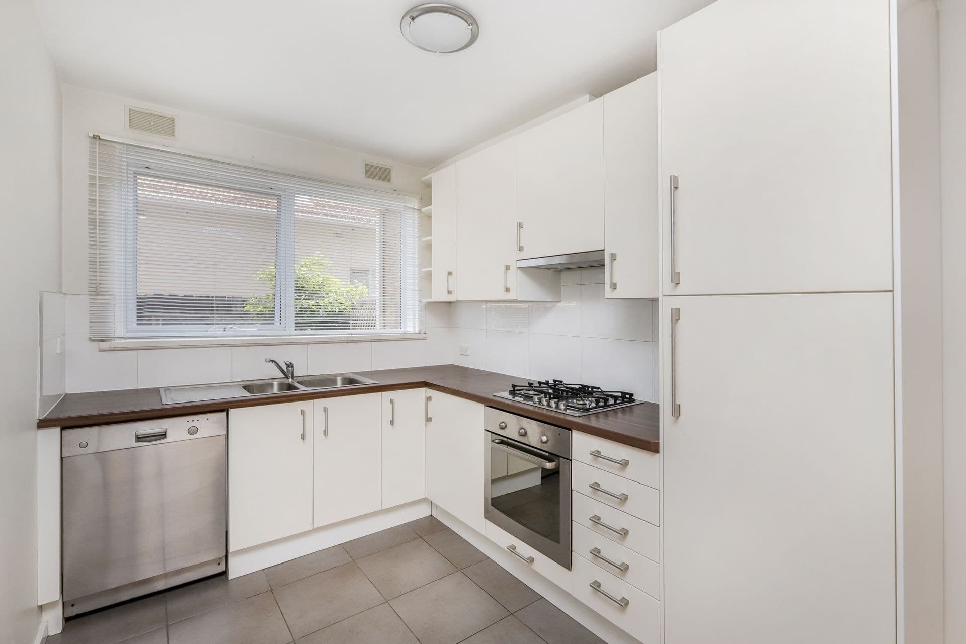 1/12 Carmichael Street West Footscray VIC, West Footscray - Thumbnail 7