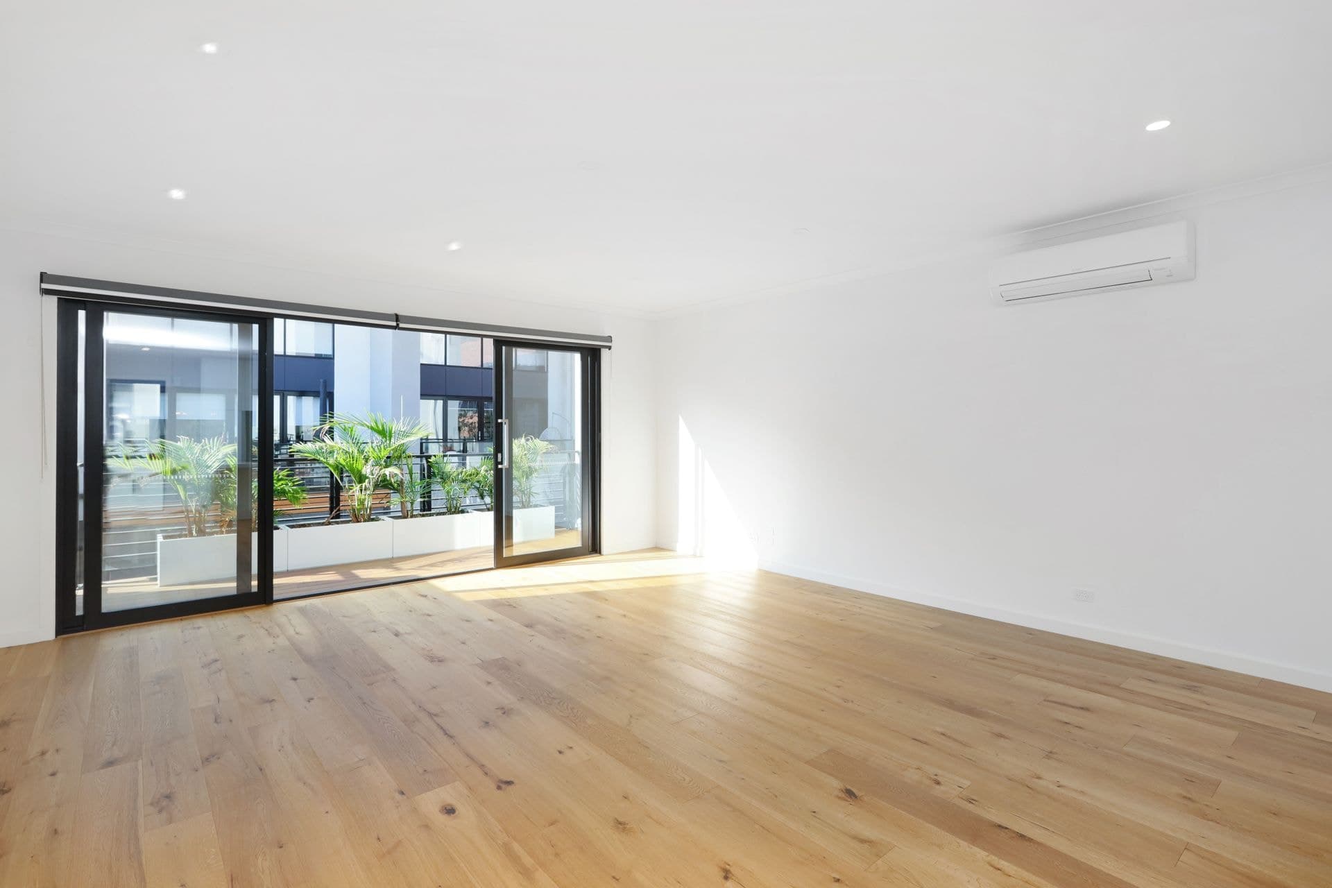 18 Tomkins Road Port Melbourne VIC, Port Melbourne - Thumbnail 8