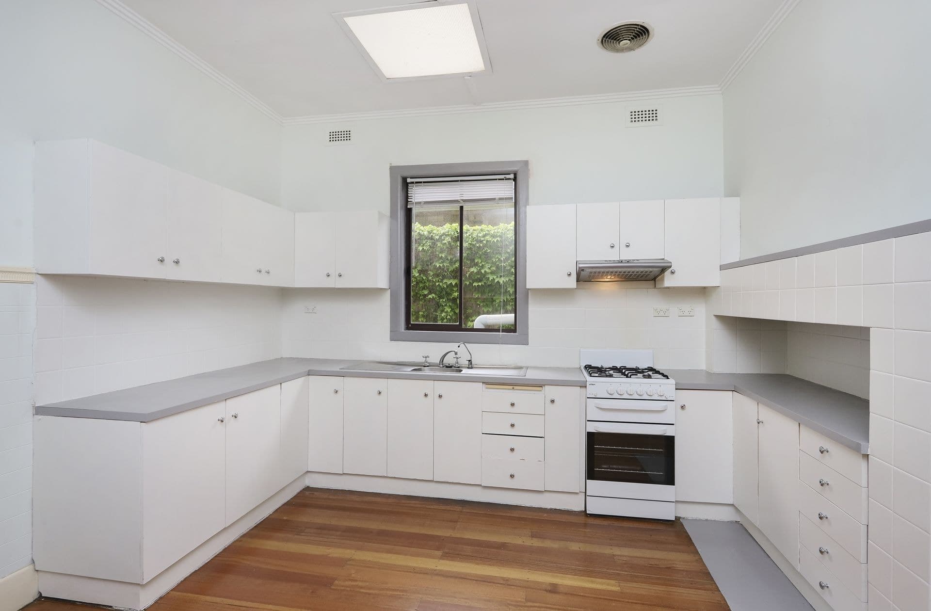 235 Francis Street Yarraville VIC, Yarraville - Thumbnail 5